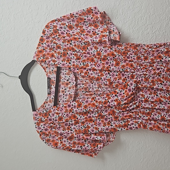 Zara Floral Faux Wrap Flutter Sleeve Dress sz L EUC - Picture 4 of 6